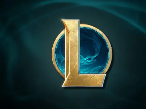 League of Legends emblem glowing against a dark teal magical background